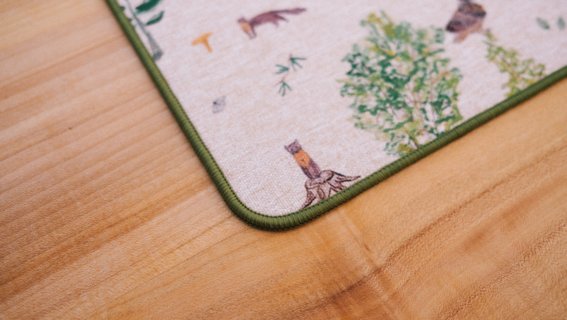 Milyen kedves x Artimo Desk Mat